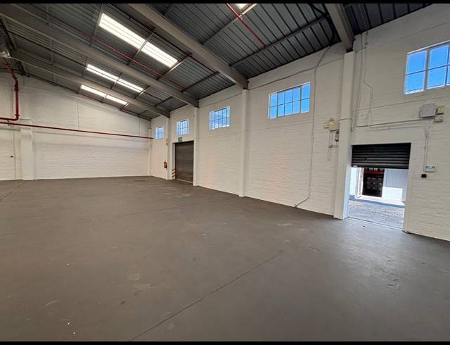 423M² FACTORY TO LET IN MAITLAND